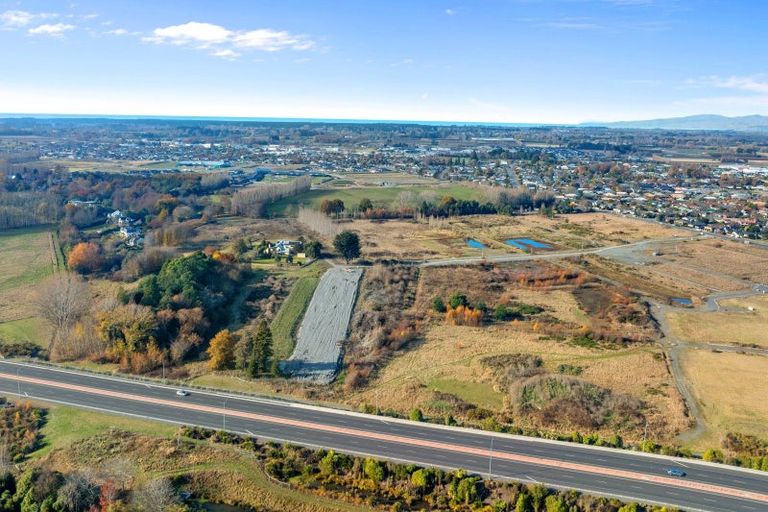 Photo of property in 104h Johns Road, Belfast, Christchurch, 8051