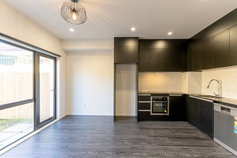 Photo of property in 11 Rangimarie Close, Opaheke, Papakura, 2113