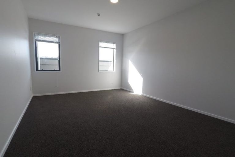 Photo of property in 4/232 Main Road, Tawa, Wellington, 5028