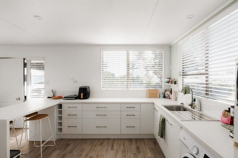 Photo of property in 26 Riverton Road, Mount Maunganui, 3116