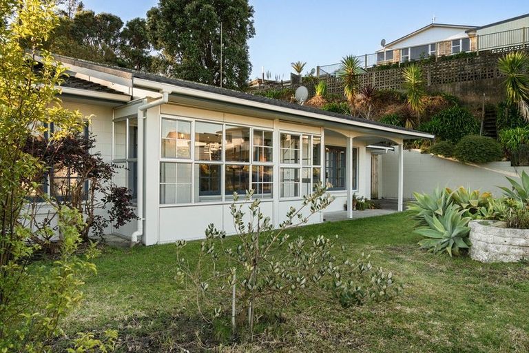 Photo of property in 5 Graham Place, Bellevue, Tauranga, 3110