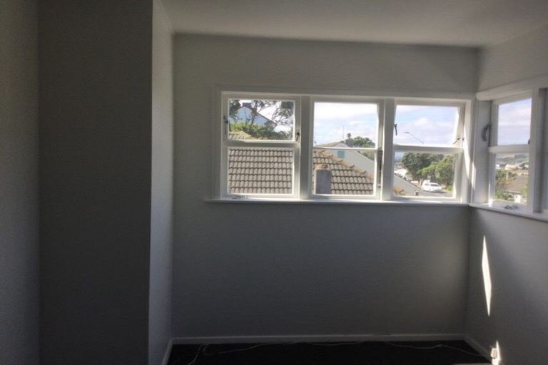 Photo of property in 106 Moorefield Road, Johnsonville, Wellington, 6037