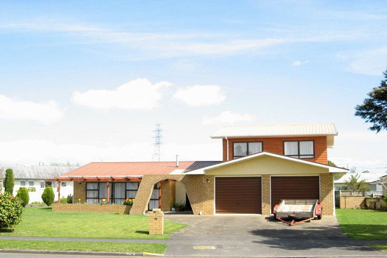 Photo of property in 29b Heta Road, Highlands Park, New Plymouth, 4312