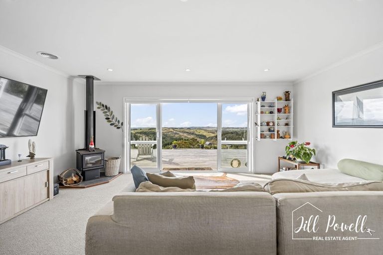 Photo of property in 611 Bickerstaffe Road, Maungaturoto, 0587