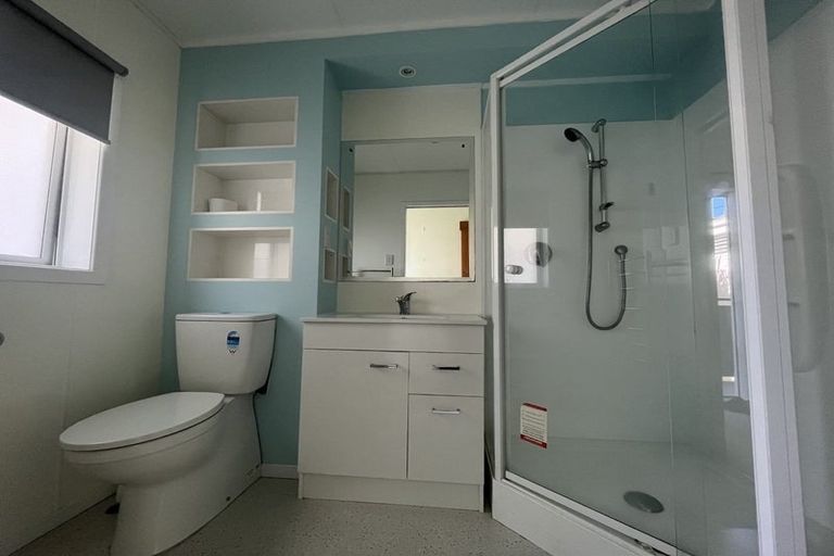 Photo of property in Kingsgate Flats, 10 Austin Street, Mount Victoria, Wellington, 6011