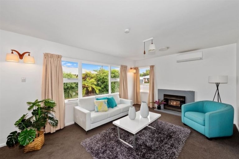 Photo of property in 34 Daniels Road, Redwood, Christchurch, 8051