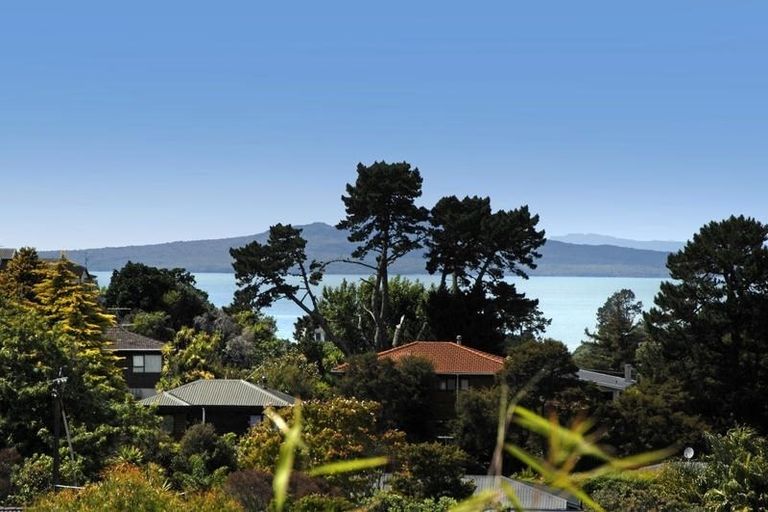 Photo of property in 68a Carlisle Road, Browns Bay, Auckland, 0630