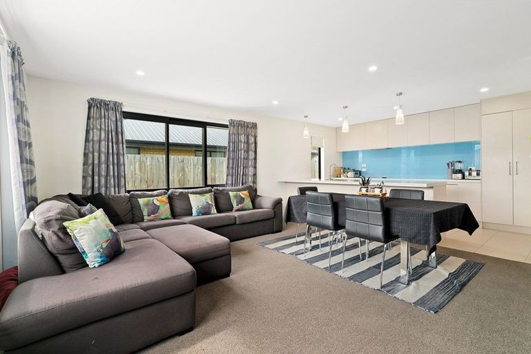 Photo of property in 48 Myles Way, Lower Shotover, Queenstown, 9304