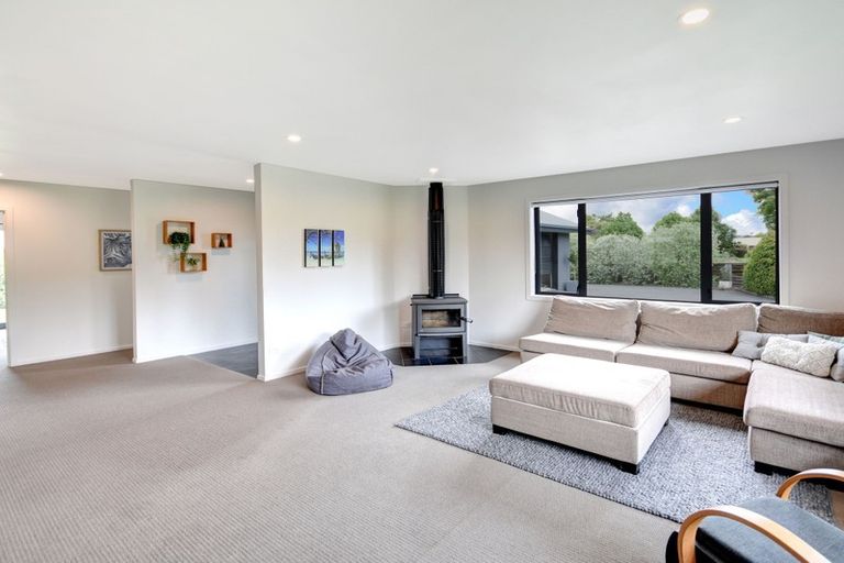 Photo of property in 1 Railway Lane, Outram, 9019