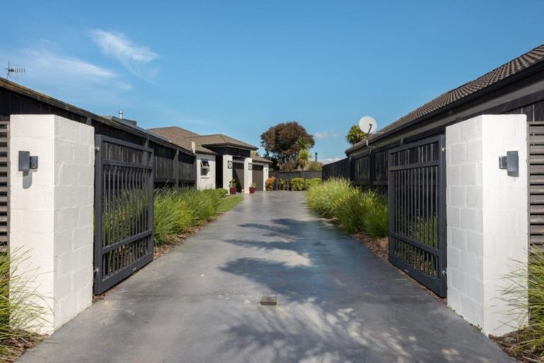 Photo of property in 134 Oriental Parade, Papamoa Beach, Papamoa, 3118