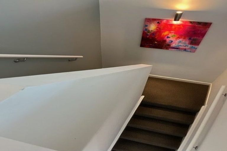 Photo of property in Montreaux, 164 The Terrace, Wellington Central, Wellington, 6011