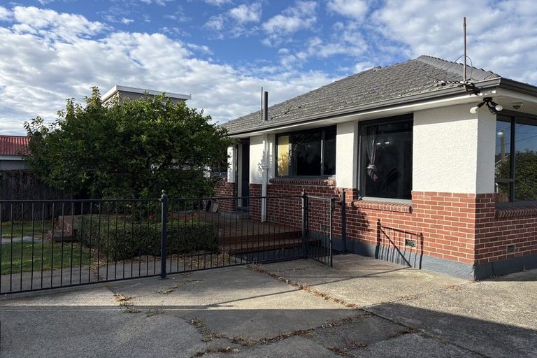 Photo of property in 20 Greenhurst Street, Sockburn, Christchurch, 8042