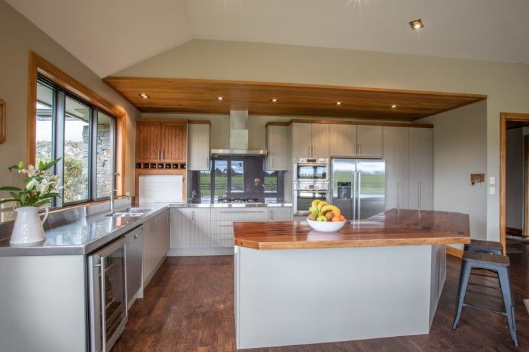 Photo of property in 1059d Winton Lorneville Highway, Lochiel, Winton, 9781