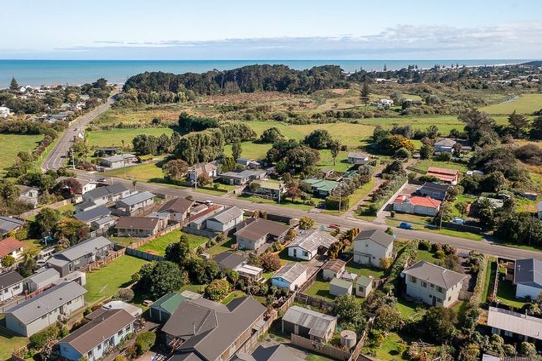 Photo of property in 97 Rangiuru Road, Otaki Beach, Otaki, 5512