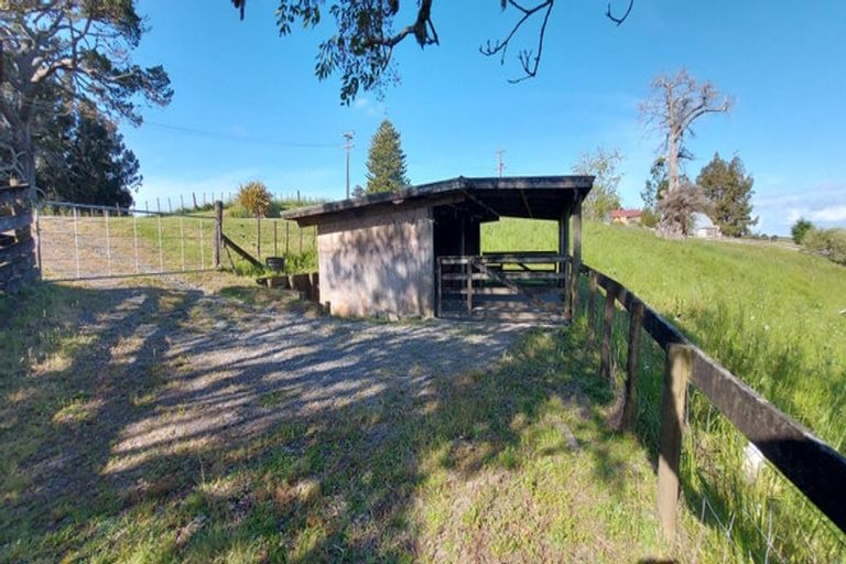 Photo of property in 76 Burne Road, Waitoki, Albany, 0794