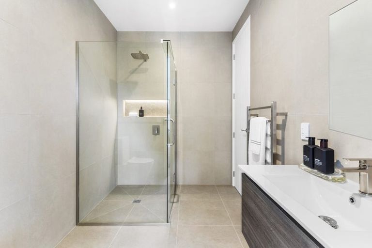 Photo of property in 39 Elliot Street, Riverhead, 0820