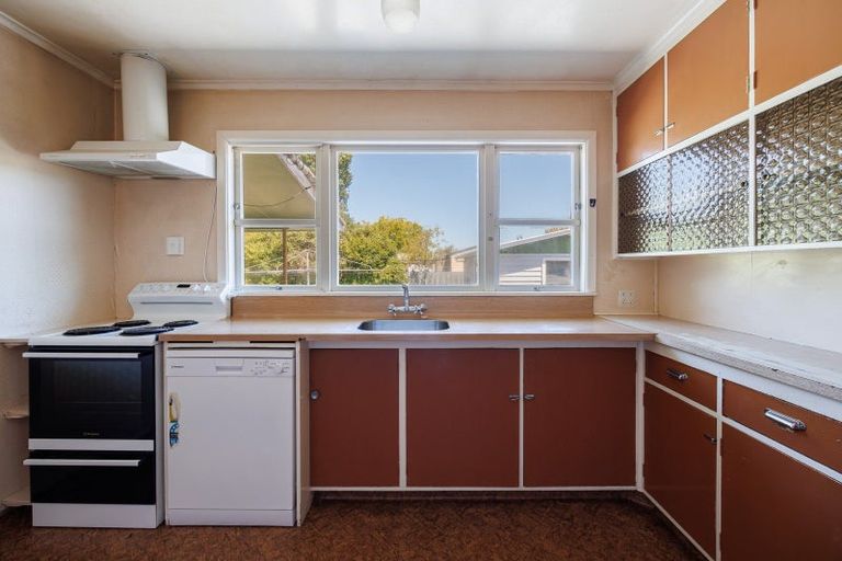 Photo of property in 2 Kent Terrace, Taradale, Napier, 4112