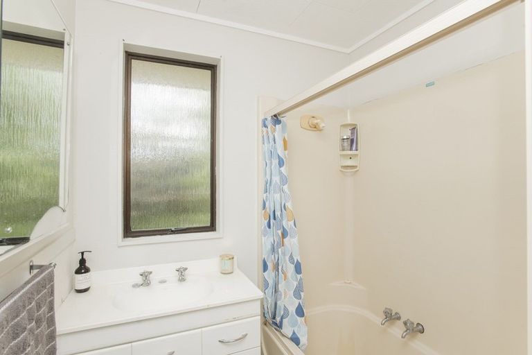 Photo of property in 9 Peter Buck Street, Outer Kaiti, Gisborne, 4010