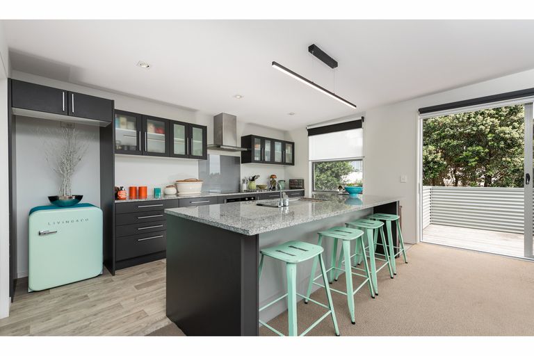 Photo of property in 1340 Papamoa Beach Road, Papamoa Beach, Papamoa, 3118