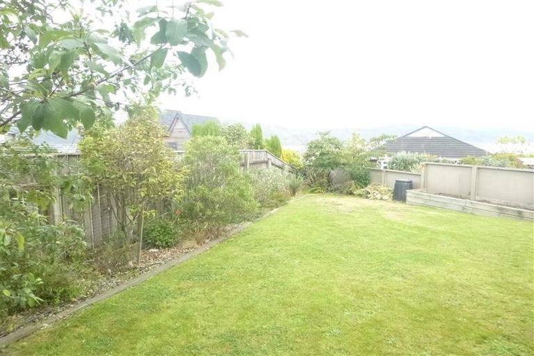 Photo of property in 80 Mulberry Street, Normandale, Lower Hutt, 5010