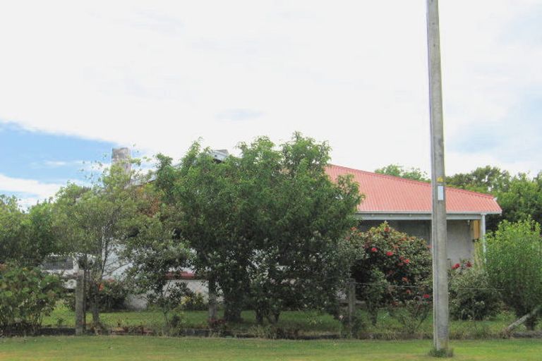 Photo of property in 10 Resolution Street, Tolaga Bay, 4077