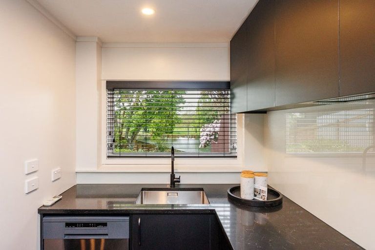 Photo of property in 41 Manuka Street, Hokowhitu, Palmerston North, 4410