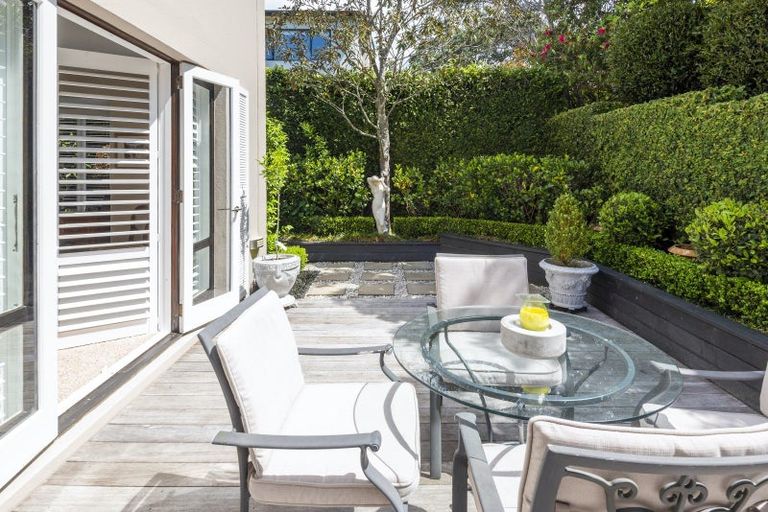 Photo of property in 16a Burford Place, Mellons Bay, Auckland, 2014