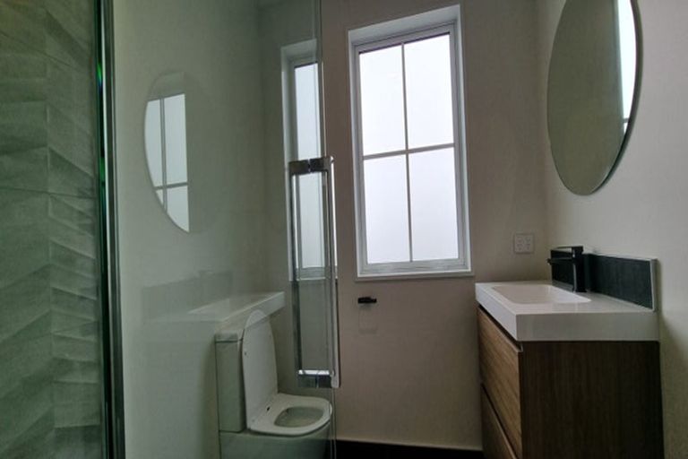 Photo of property in 1/8 Shearer Avenue, Papanui, Christchurch, 8052