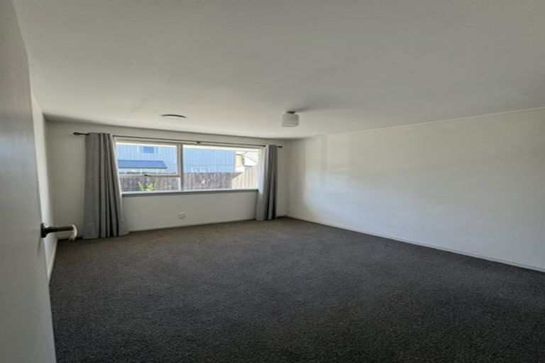 Photo of property in 2/32 Mona Vale Avenue, Riccarton, Christchurch, 8011