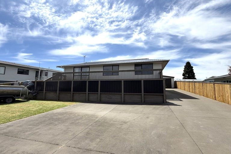 Photo of property in 18 Aratapu Street, Waitara, 4320