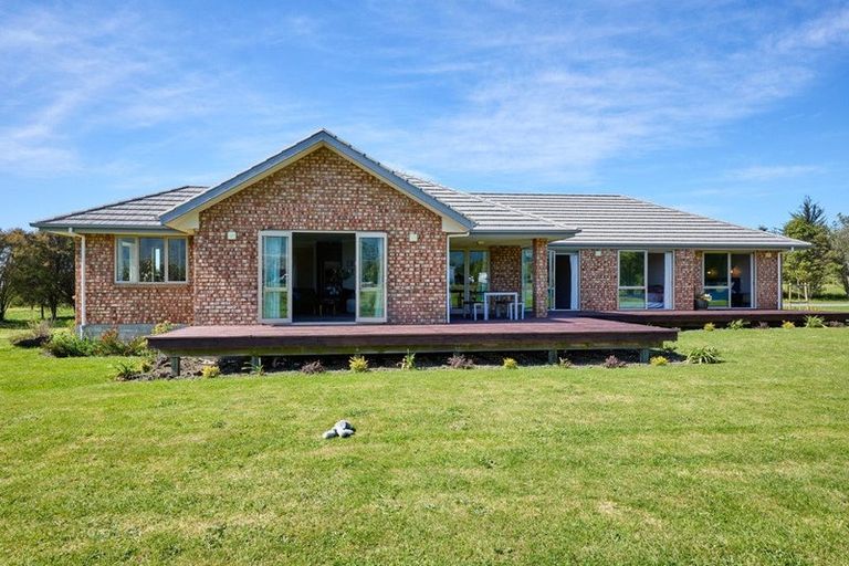 Photo of property in 16 Titoki Drive, Kaikoura Flat, Kaikoura, 7371