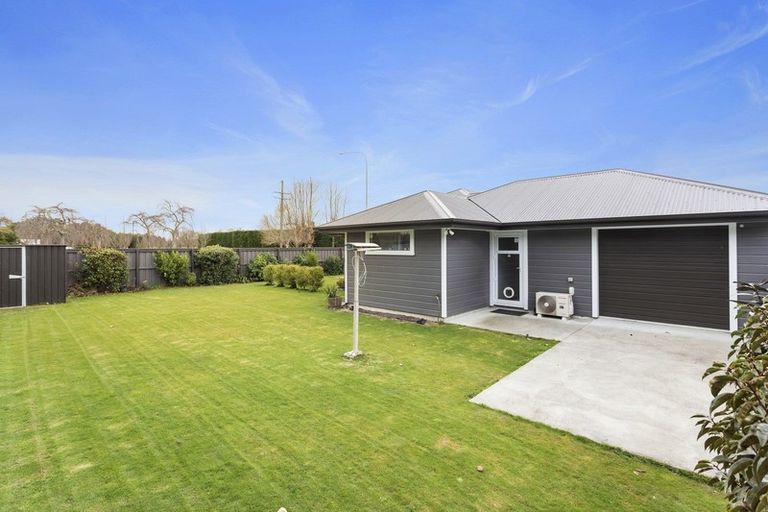 Photo of property in 2 Macphail Avenue, Rangiora, 7400