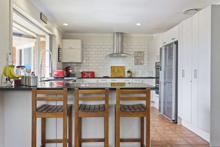 Photo of property in 4 Cobden Place, Woodend, 7610