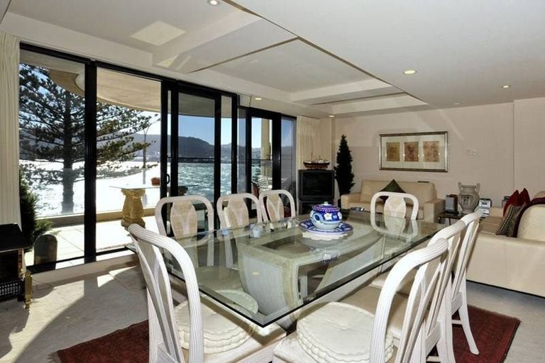 Photo of property in 9/310 Oriental Parade, Oriental Bay, Wellington, 6011