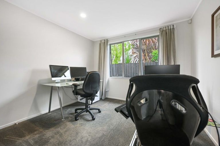 Photo of property in 12 Cumbria Way, Hamilton East, Hamilton, 3216