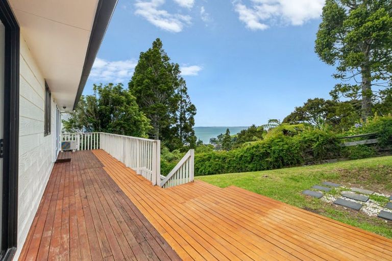 Photo of property in 98 Wade River Road, Stanmore Bay, Whangaparaoa, 0932