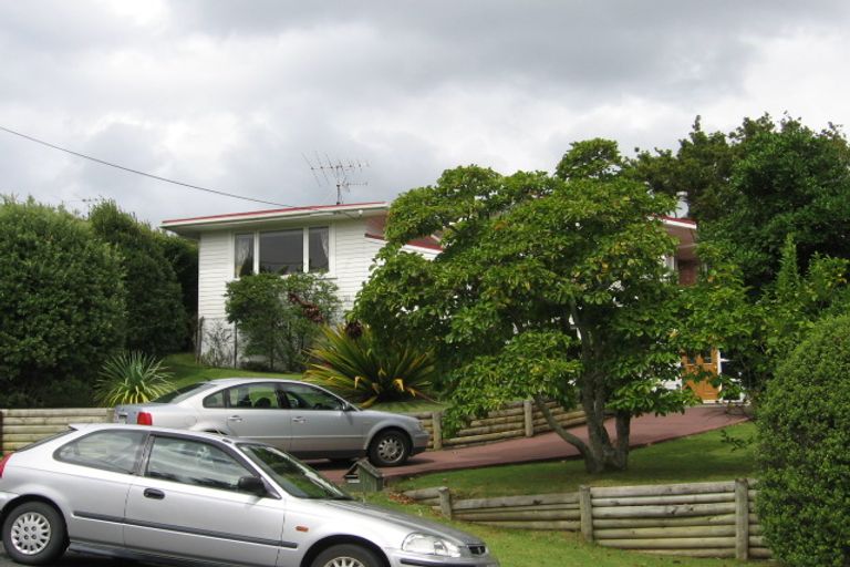 Photo of property in 1 Webb Place, Forrest Hill, Auckland, 0620