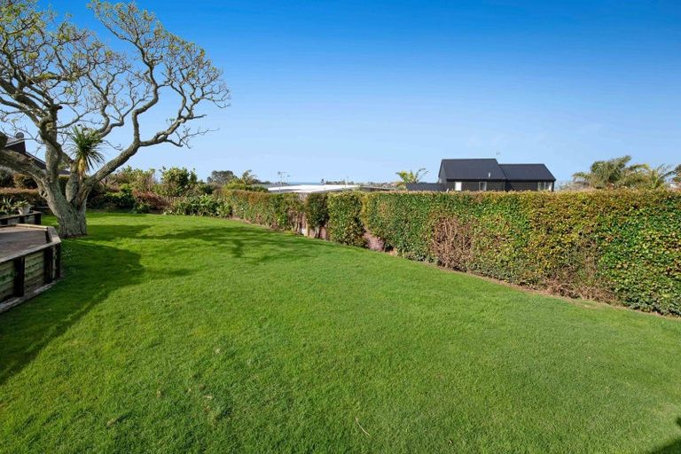 Photo of property in 211 Hibiscus Coast Highway, Red Beach, 0932