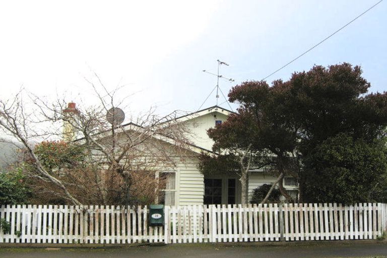 Photo of property in 20 Scapa Terrace, Karori, Wellington, 6012