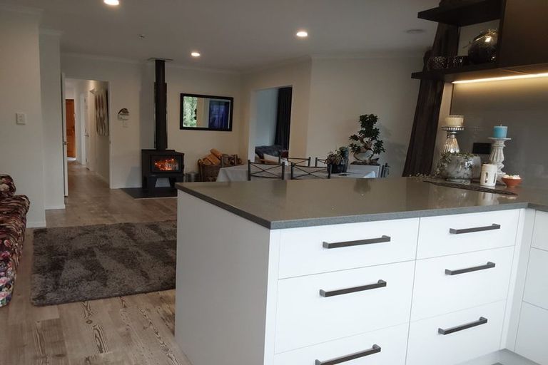 Photo of property in 4 Heaphy Place, Pukehangi, Rotorua, 3015