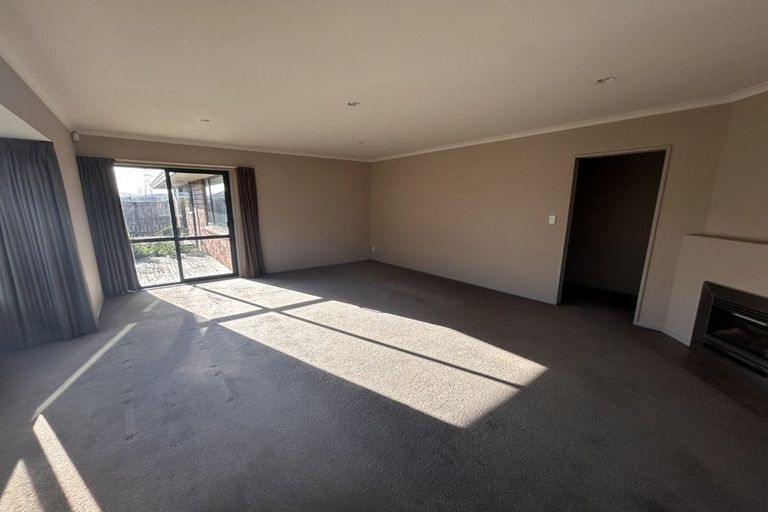 Photo of property in 189a Pacific Drive, Fitzherbert, Palmerston North, 4410
