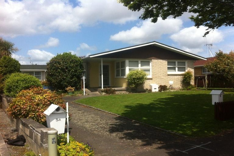 Photo of property in 5 Kensington Place, Fairfield, Hamilton, 3214