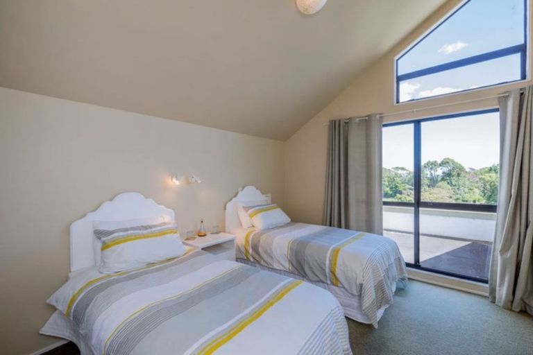 Photo of property in 38 Greenwood Boulevard, Otaki, 5512