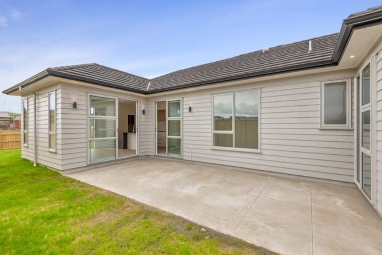 Photo of property in 12 Cadwil Drive, Beachlands, Auckland, 2018