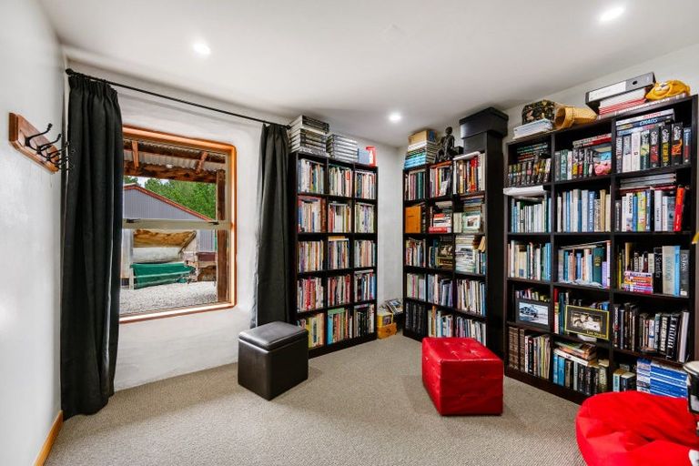 Photo of property in 53 Gilligans Gully Road, Alexandra, 9320