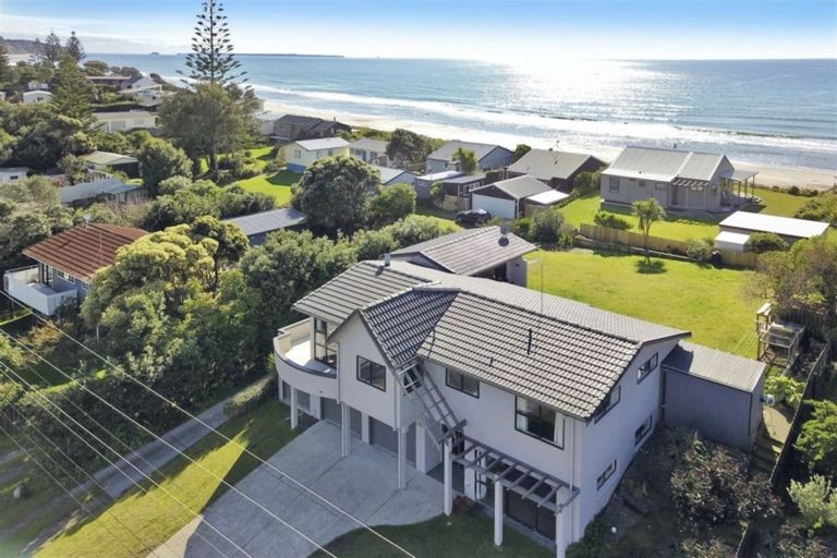 Photo of property in 575 Pukehina Parade, Pukehina, Te Puke, 3189