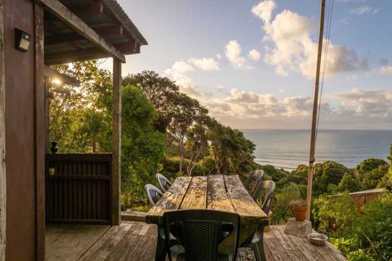 Photo of property in 7g Whaanga Road, Raglan, 3297