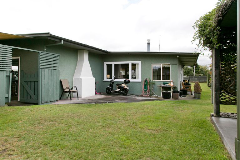 Photo of property in 17 Taupo View Road, Taupo, 3330