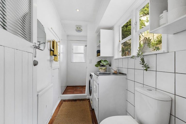 Photo of property in 26 Beach Street, Island Bay, Wellington, 6023