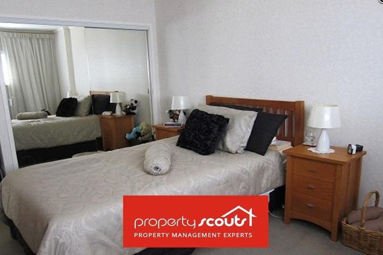 Photo of property in 18 Tatyana Place, Massey, Auckland, 0614